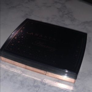 anastasia beverly hills amrezy